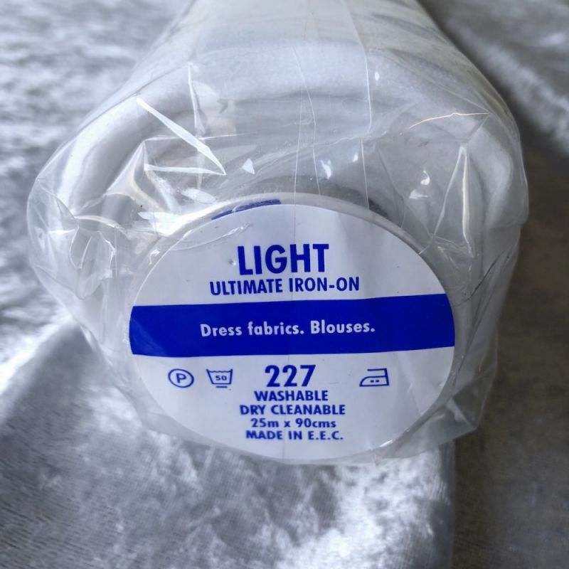 227 Lightweight Ultimate Iron On - White 90cm