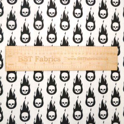 Polycotton Printed Fabric - Flaming Skulls - 