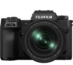 fujifilm x-h2 mirrorless digital camera with 16-80mm f/4 lens