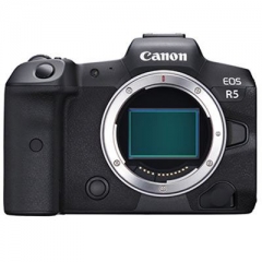 eos r5 mirrorless digital camera with 24-105mm f/4l lens